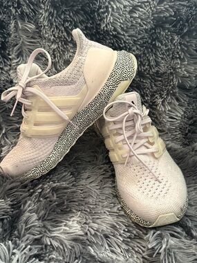 Adidas Ultraboost DNA Almost Pink W8.5